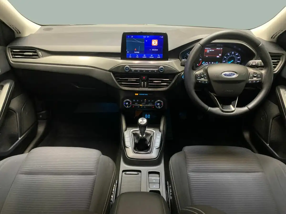 2021-ford-focus-15-titanium-edition-hatchback-big-2