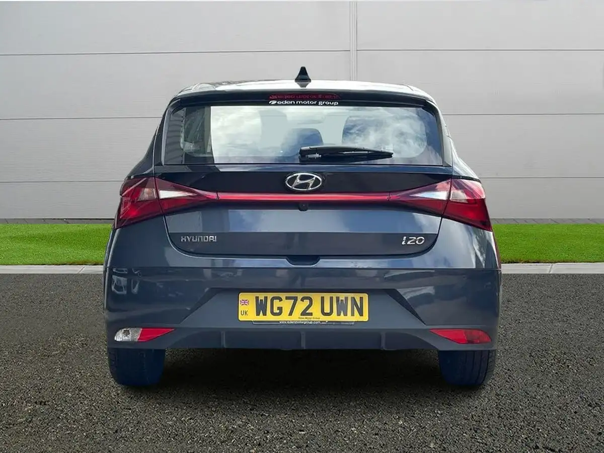 2022-hyundai-i20-10-t-gdi-se-connect-eclutch-imt-big-5