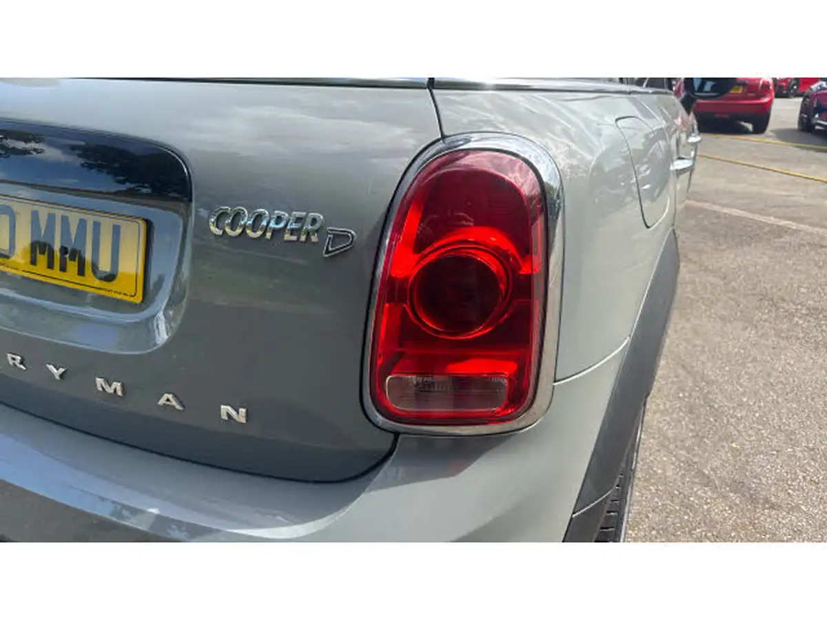 2020-mini-countryman-20td-cooper-d-sport-all4-auto-big-21