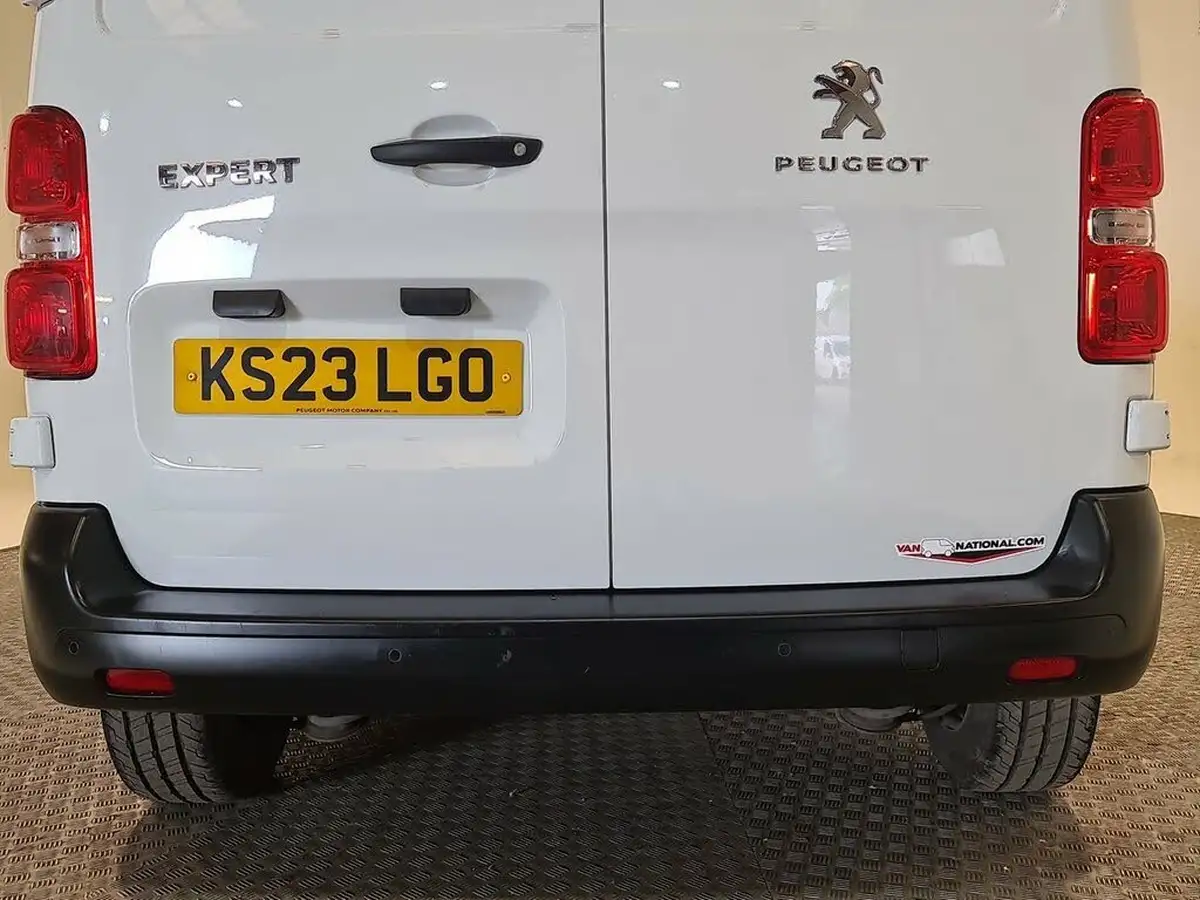 2023-peugeot-expert-15-bluehdi-professional-premium-standard-1000-big-25