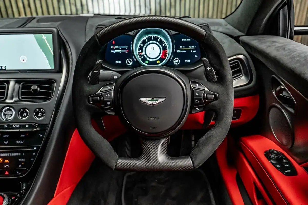 2023-aston-martin-dbs-52-v12-big-25