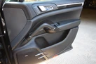 2015-porsche-cayenne-36-s-small-14