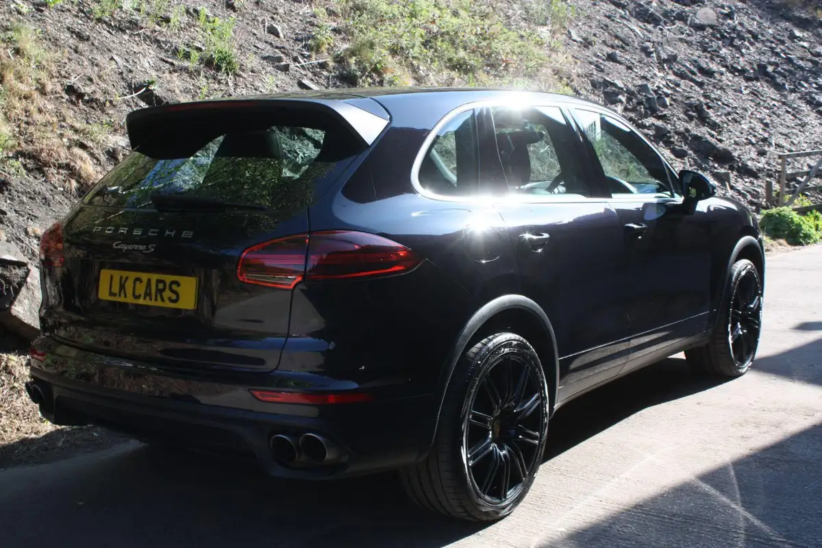 2015-porsche-cayenne-36-s-big-3
