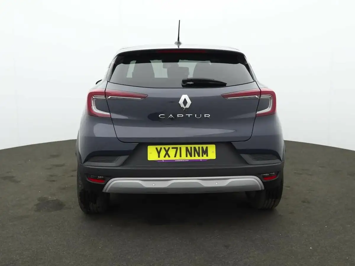 2021-renault-captur-10-tce-iconic-90ps-big-3
