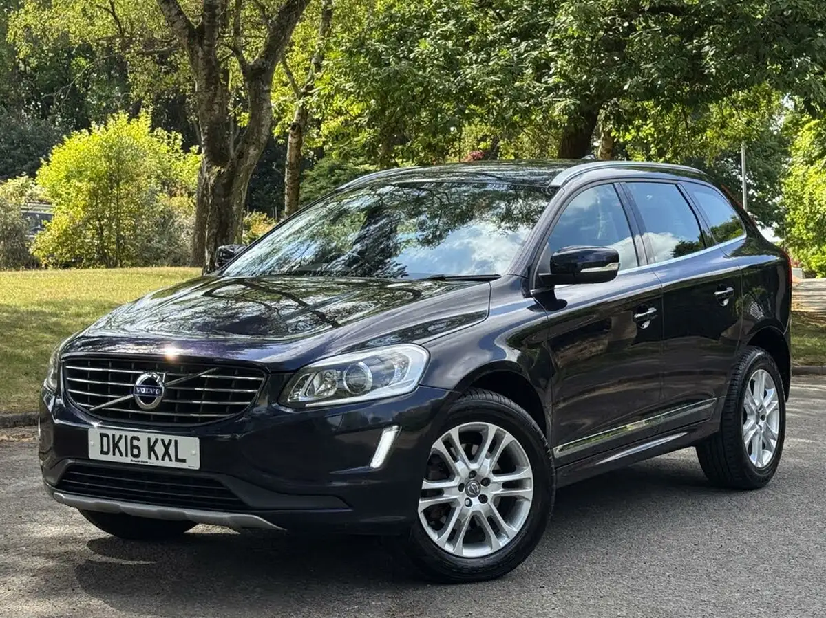 2016-volvo-xc60-24td-d4-se-lux-geartronic-big-0