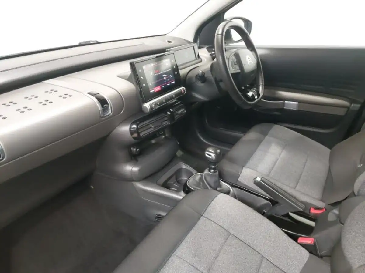 2019-citroen-c4-cactus-12-puretech-feel-110ps-big-4