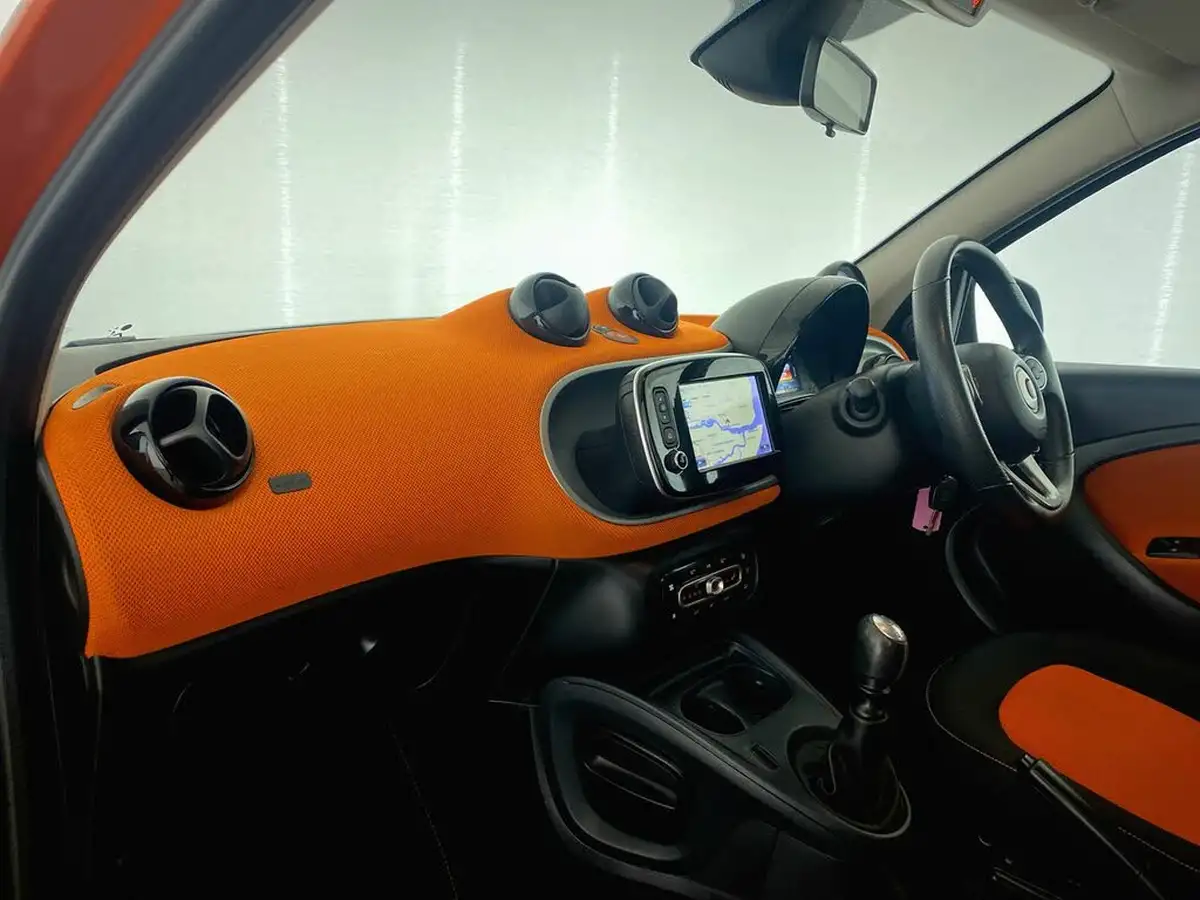 2015-smart-forfour-09-edition-1-big-28