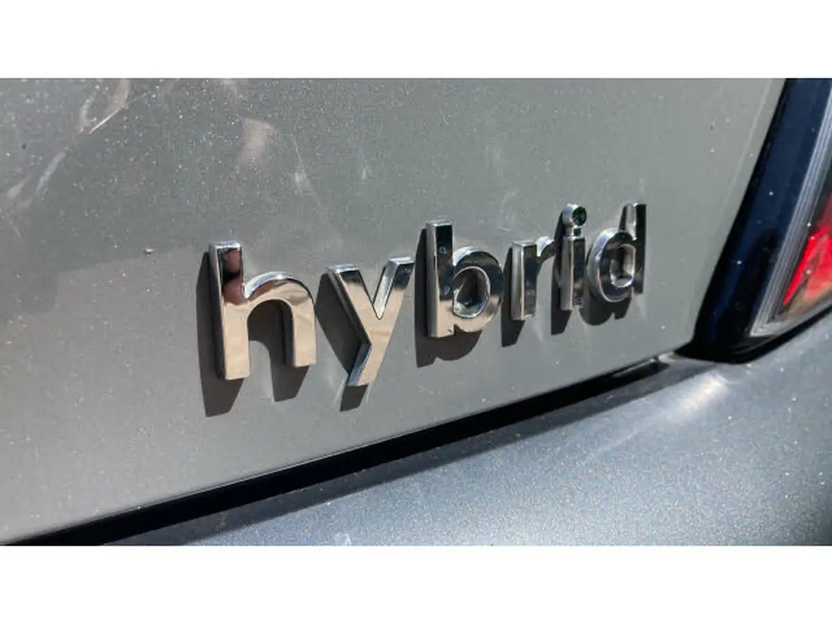 2022-hyundai-kona-16-gdi-premium-big-44