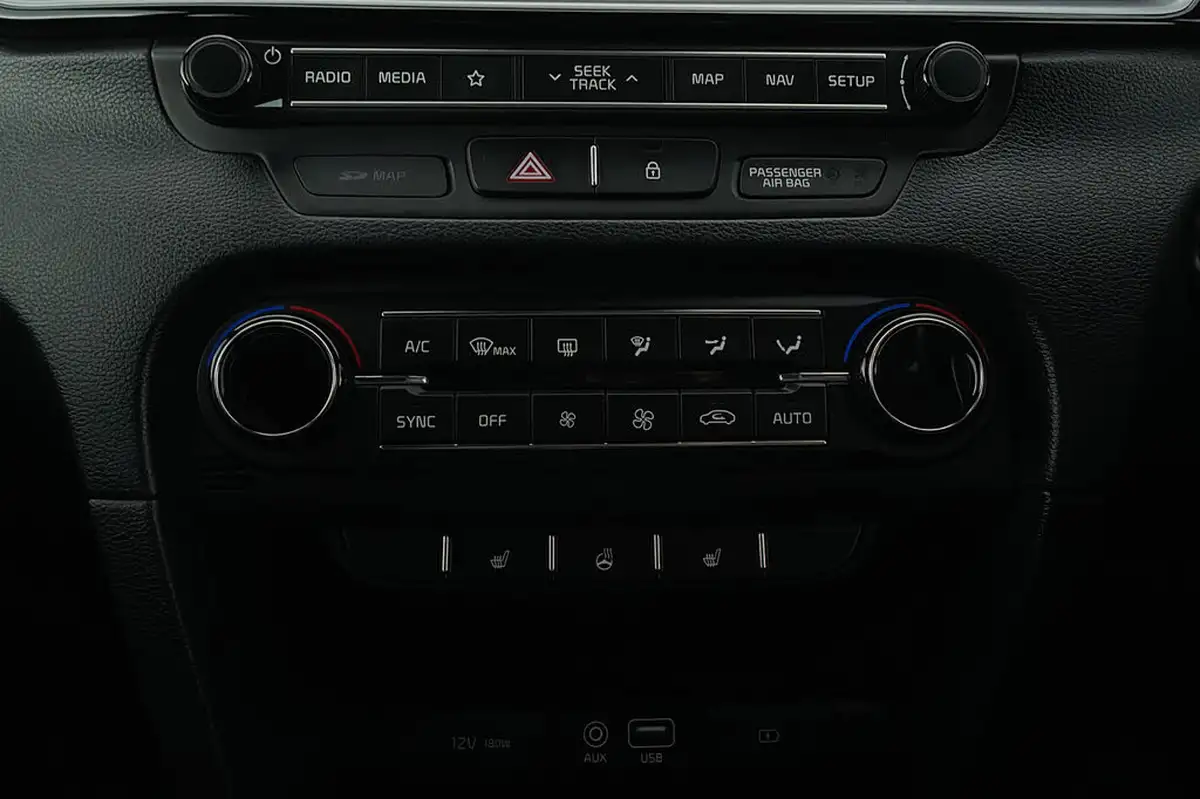2019-kia-ceed-14-t-gdi-gt-line-big-13
