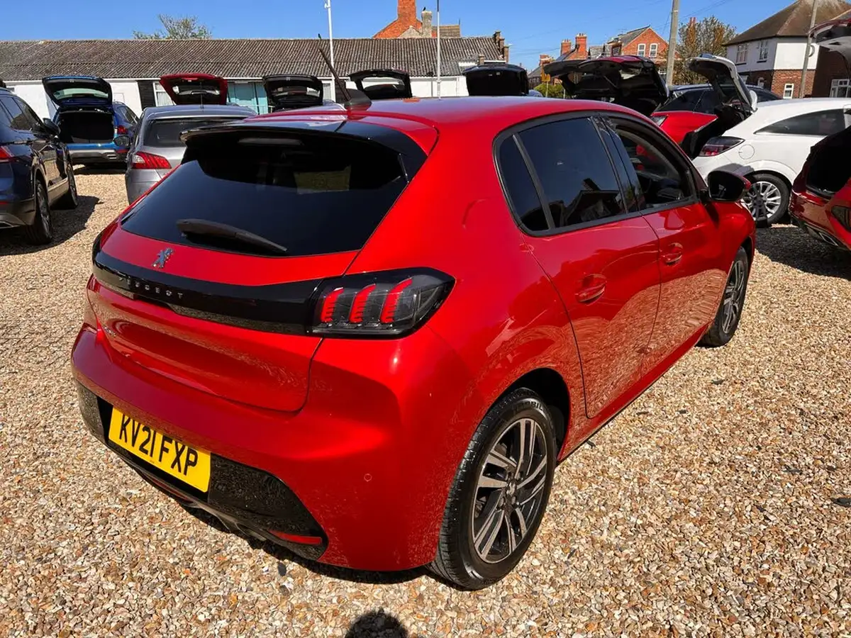 2021-peugeot-208-12-puretech-allure-premium-100bhp-big-7
