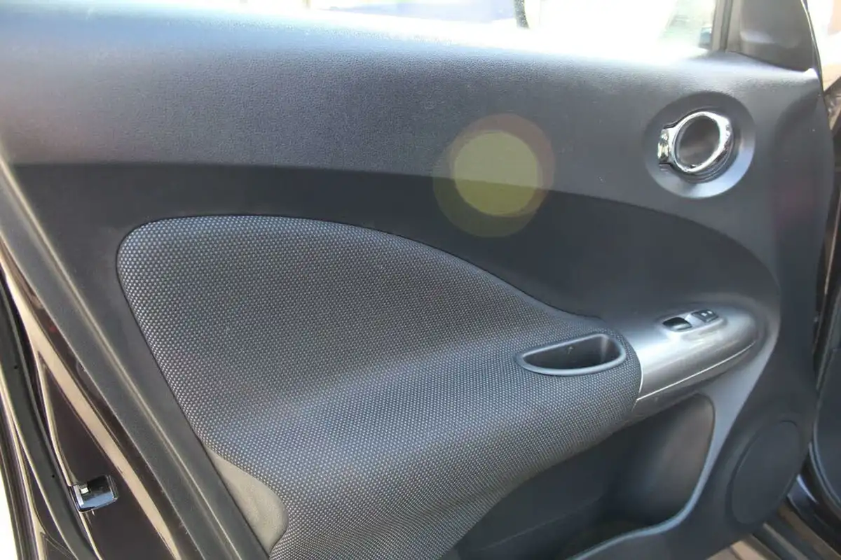 2012-nissan-juke-16-acenta-cvt-big-32