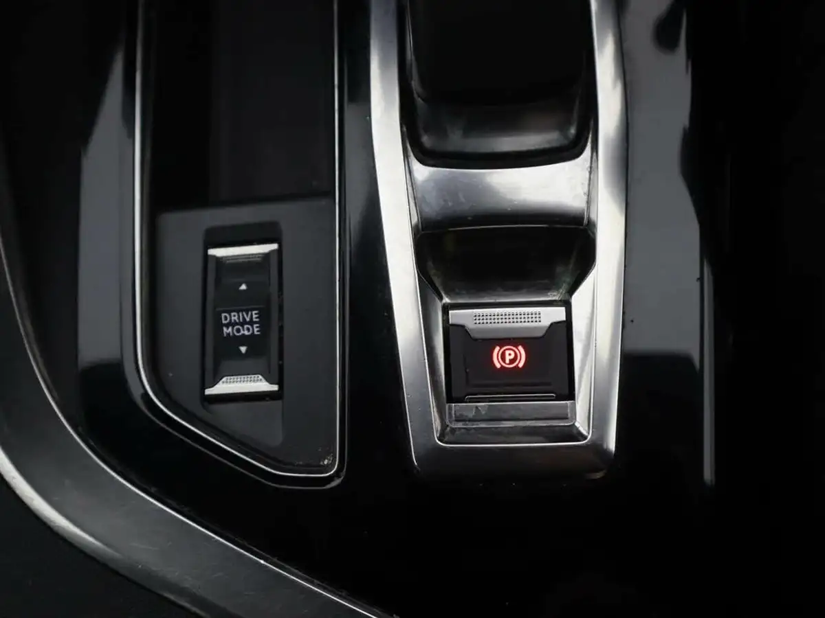 2021-peugeot-3008-suv-16-puretech-allure-premium-225bhp-hybrid-big-33