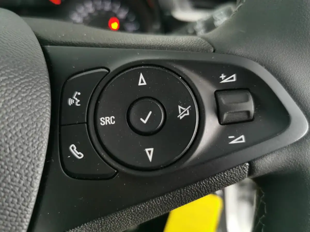 2023-vauxhall-corsa-12i-design-big-23