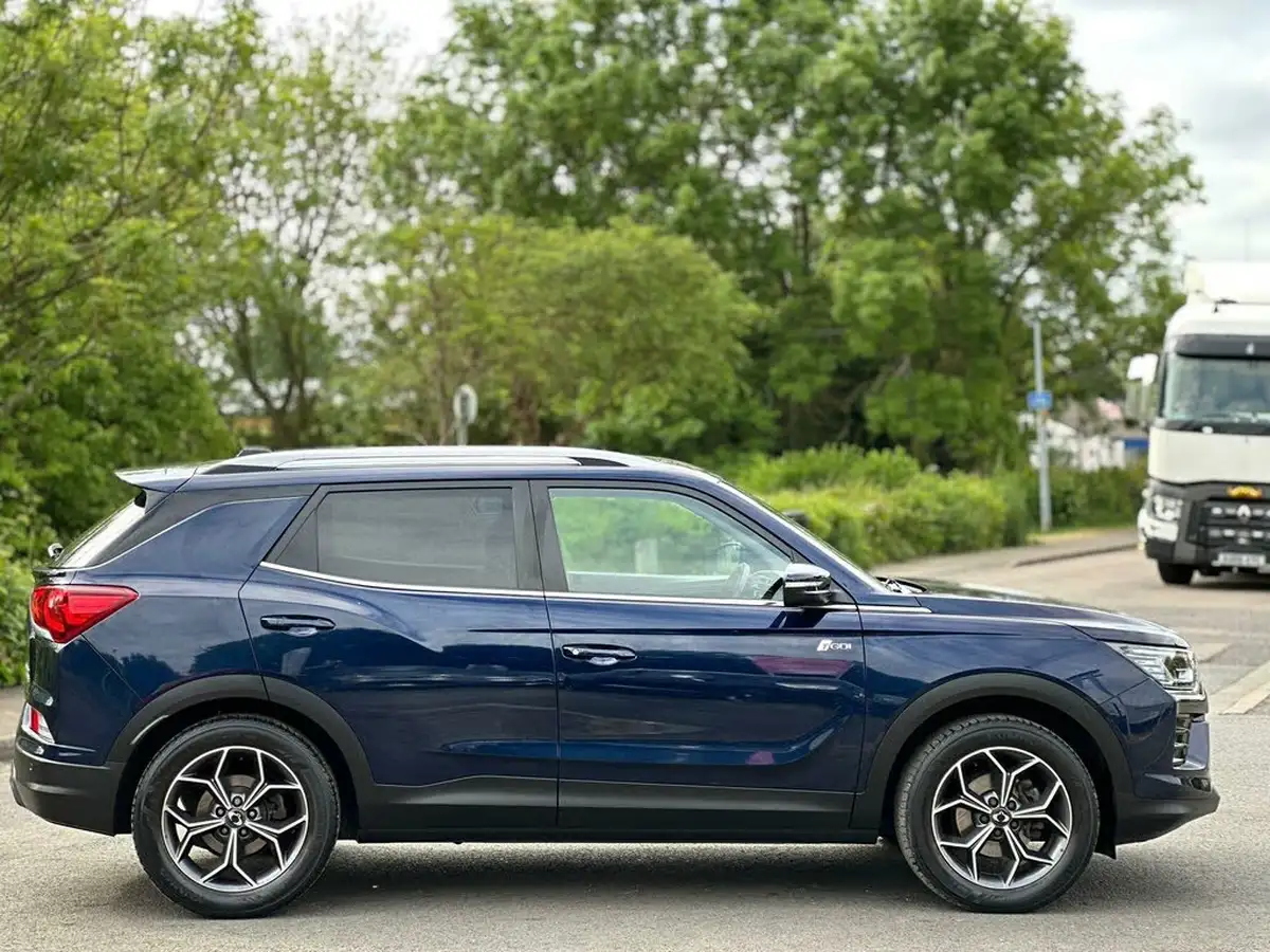2020-kgm-ssangyong-korando-15-ultimate-big-13