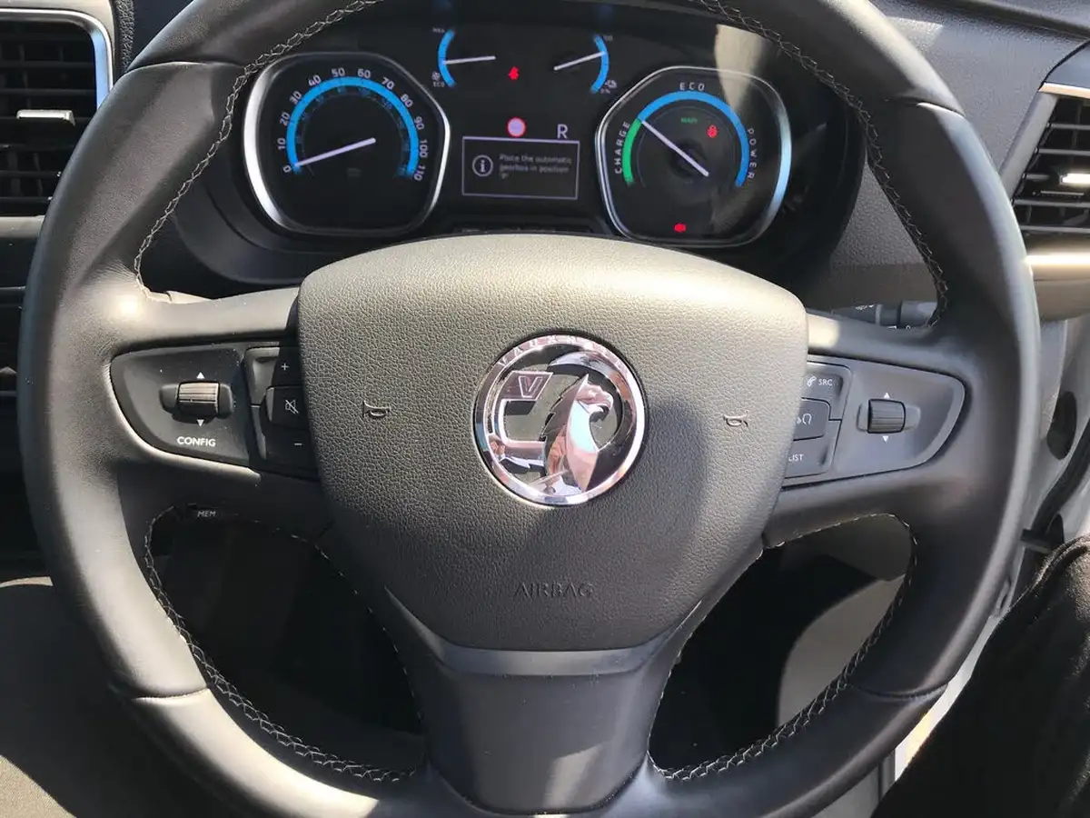 2023-vauxhall-vivaro-life-e-ultimate-l-big-23