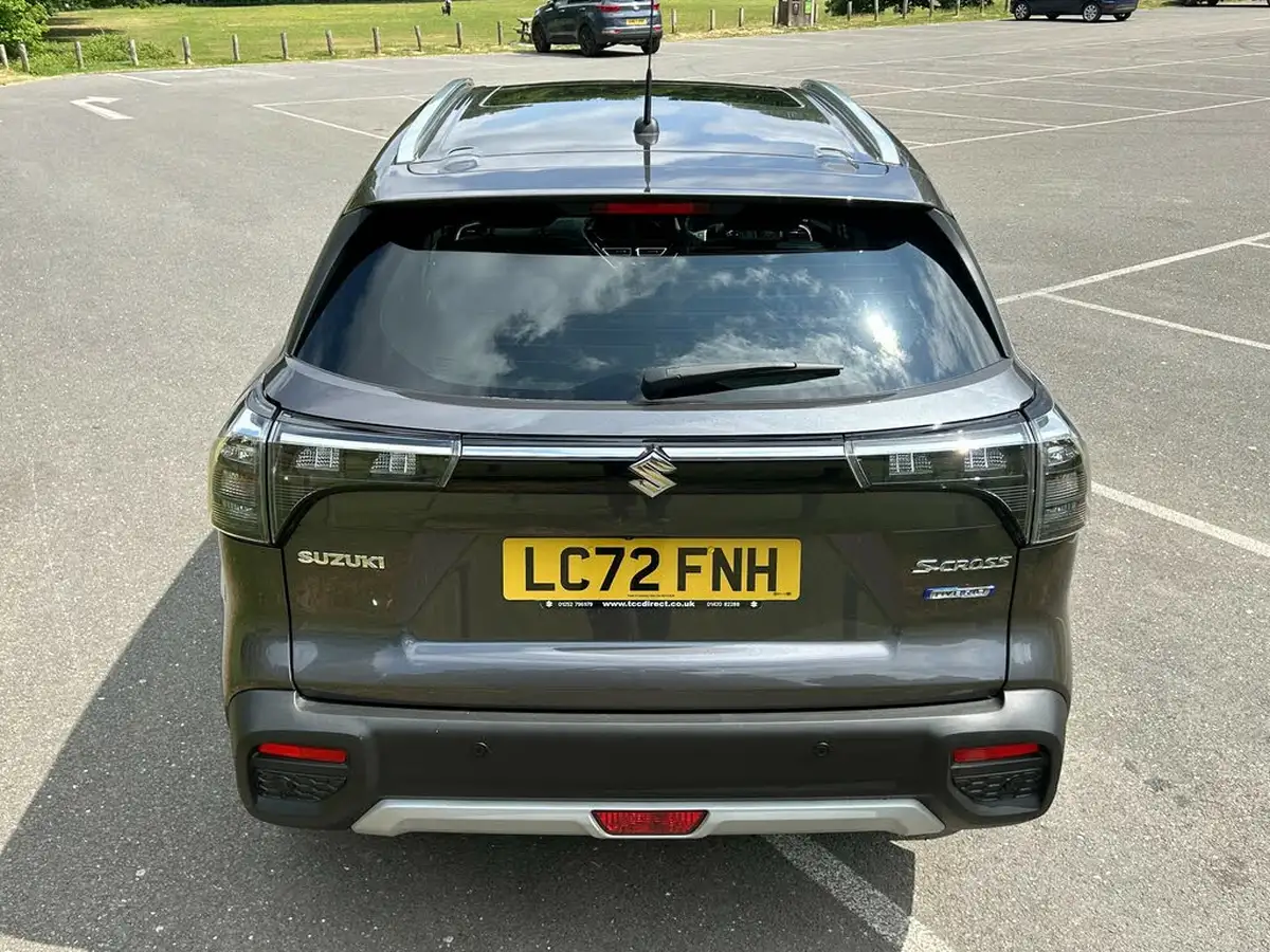 2022-suzuki-s-cross-14-boosterjet-ultra-big-10