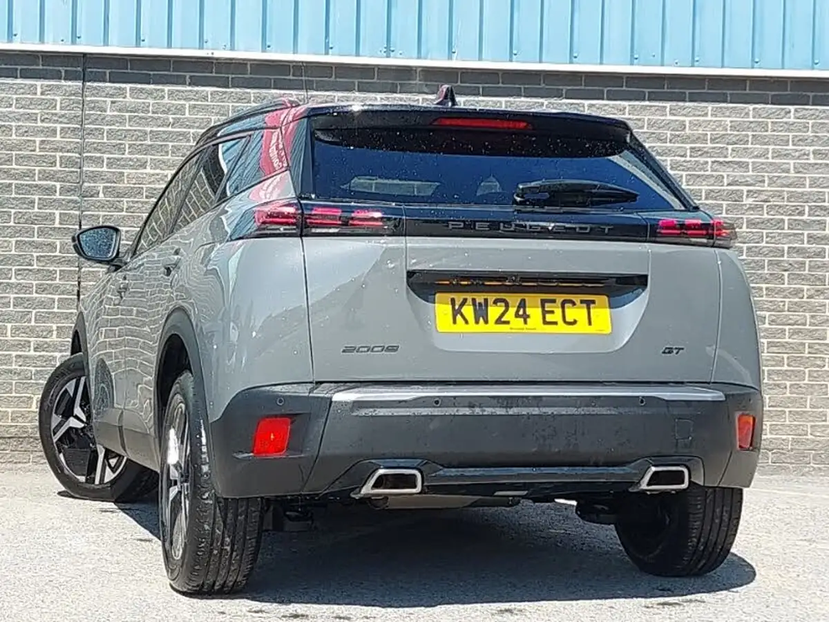 2024-peugeot-2008-suv-12-puretech-gt-130ps-eat8-big-1