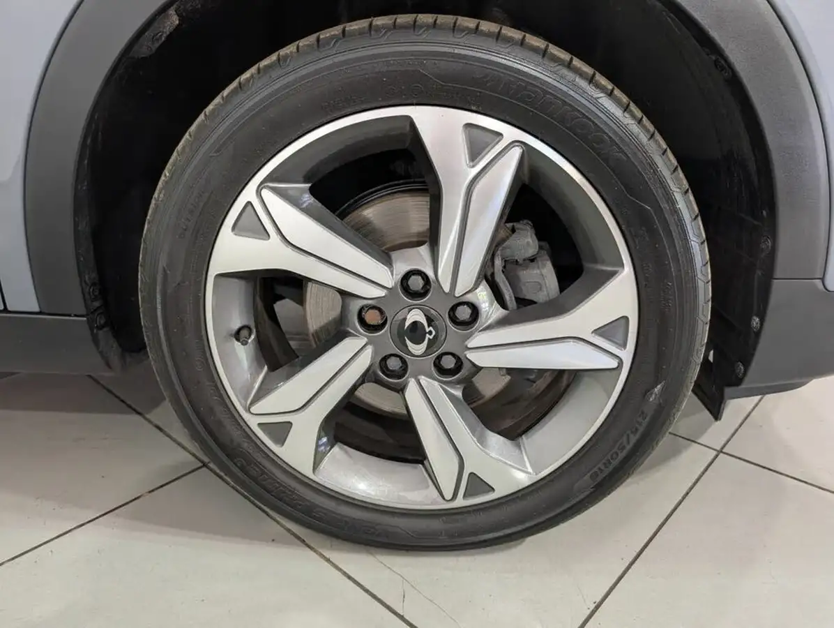 2024-kgm-ssangyong-tivoli-15-k40-big-9