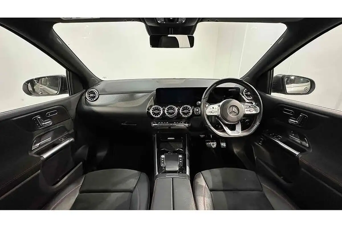2021-mercedes-benz-b-class-13-b200-amg-line-premium-plus-driving-assistance-big-28