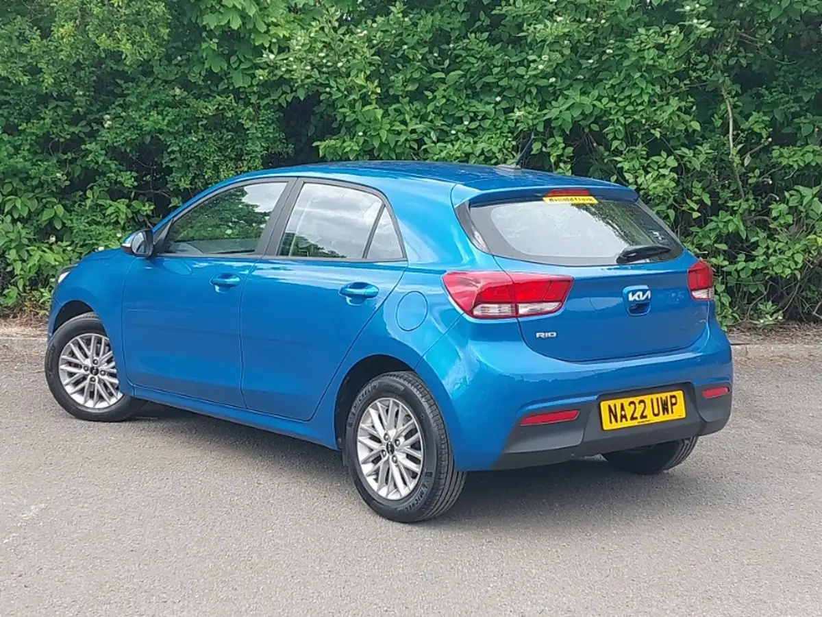 2022-kia-rio-10-t-gdi-2-big-1