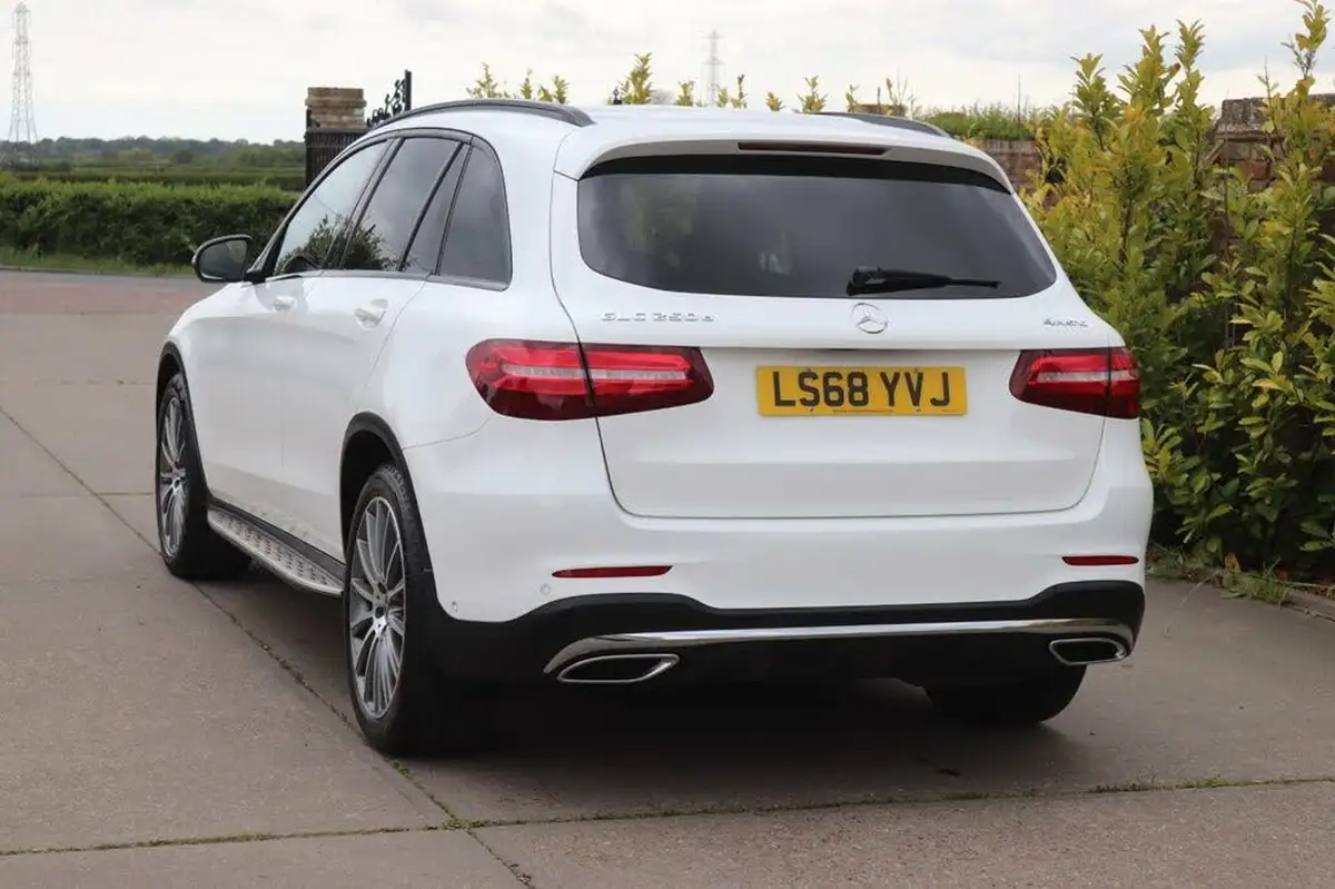 2018-mercedes-benz-glc-class-21d-glc250d-amg-line-ss-station-wagon-5d-big-6