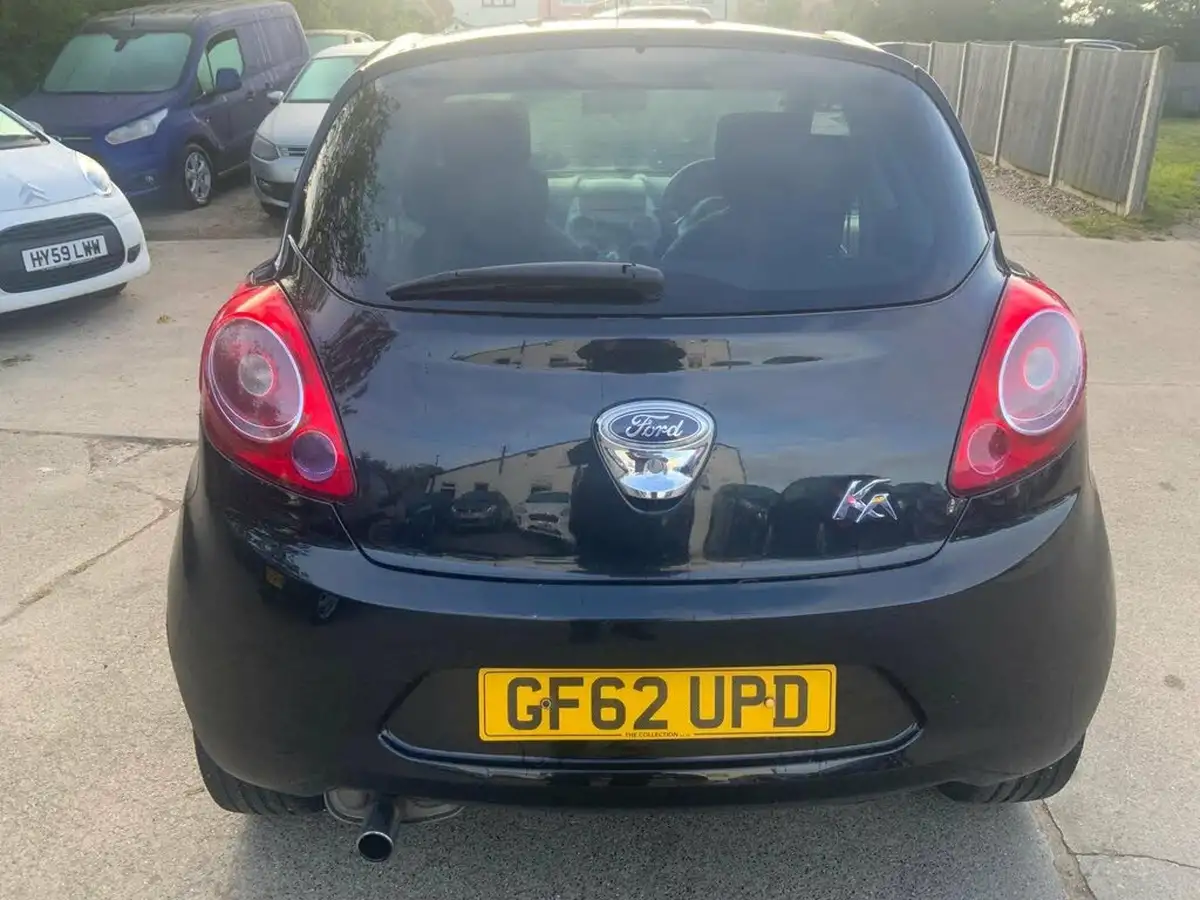 2012-ford-ka-12-titanium-69ps-big-20