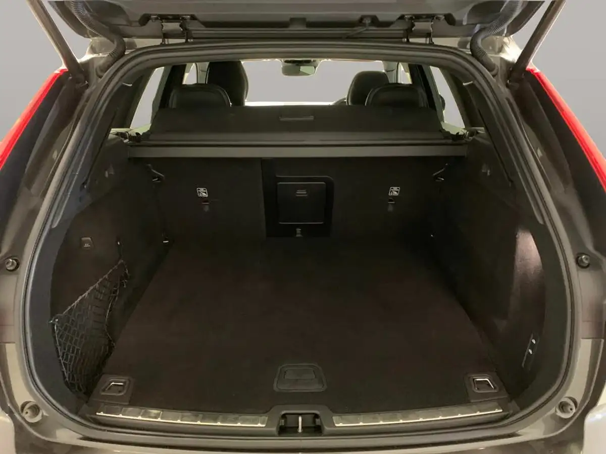 2020-volvo-xc60-20-t8-r-design-pro-big-46
