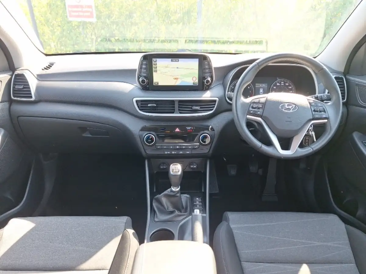 2021-hyundai-tucson-16-t-gdi-se-nav-big-2