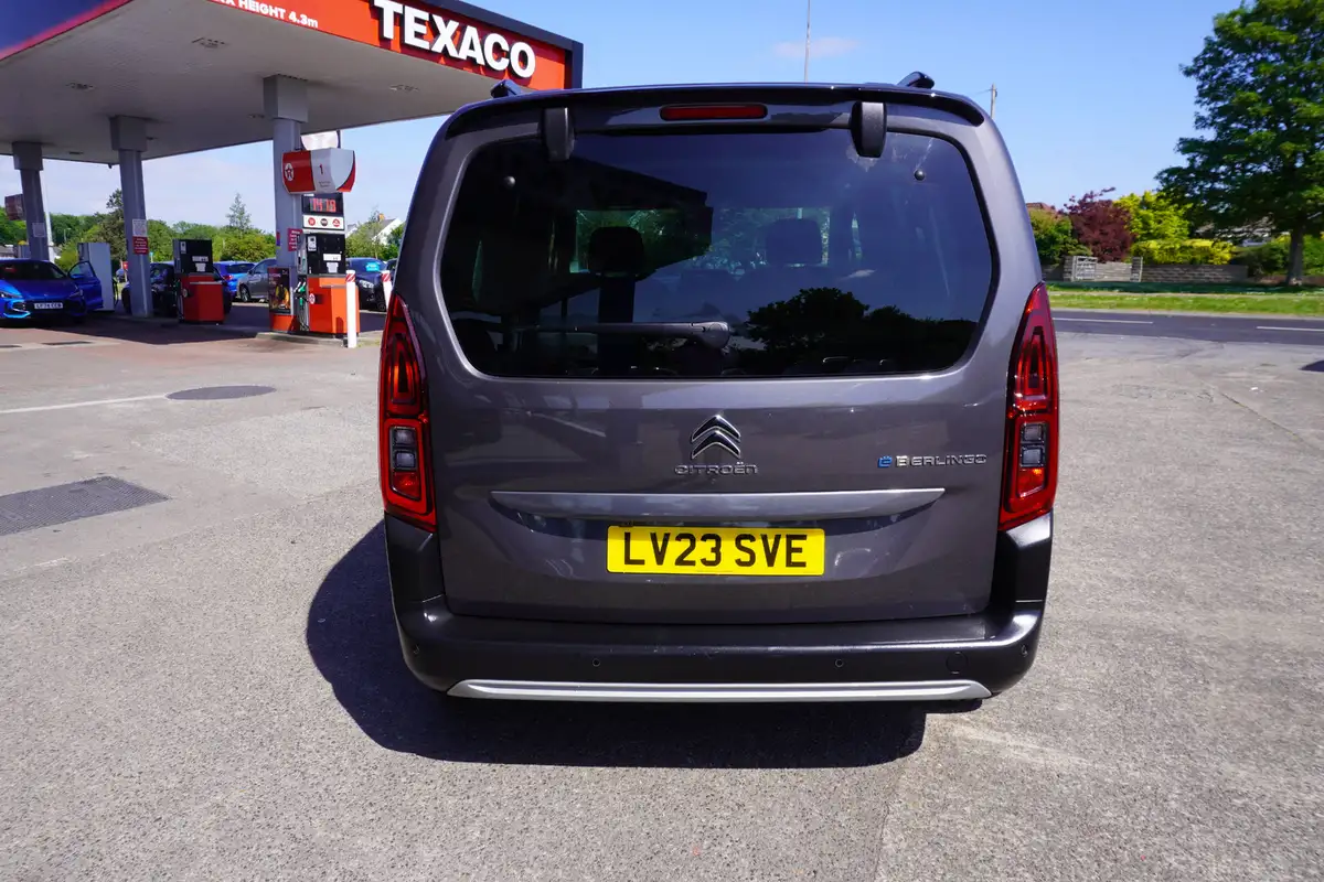 2023-citroen-berlingo-e-flair-xtr-m-size-big-11