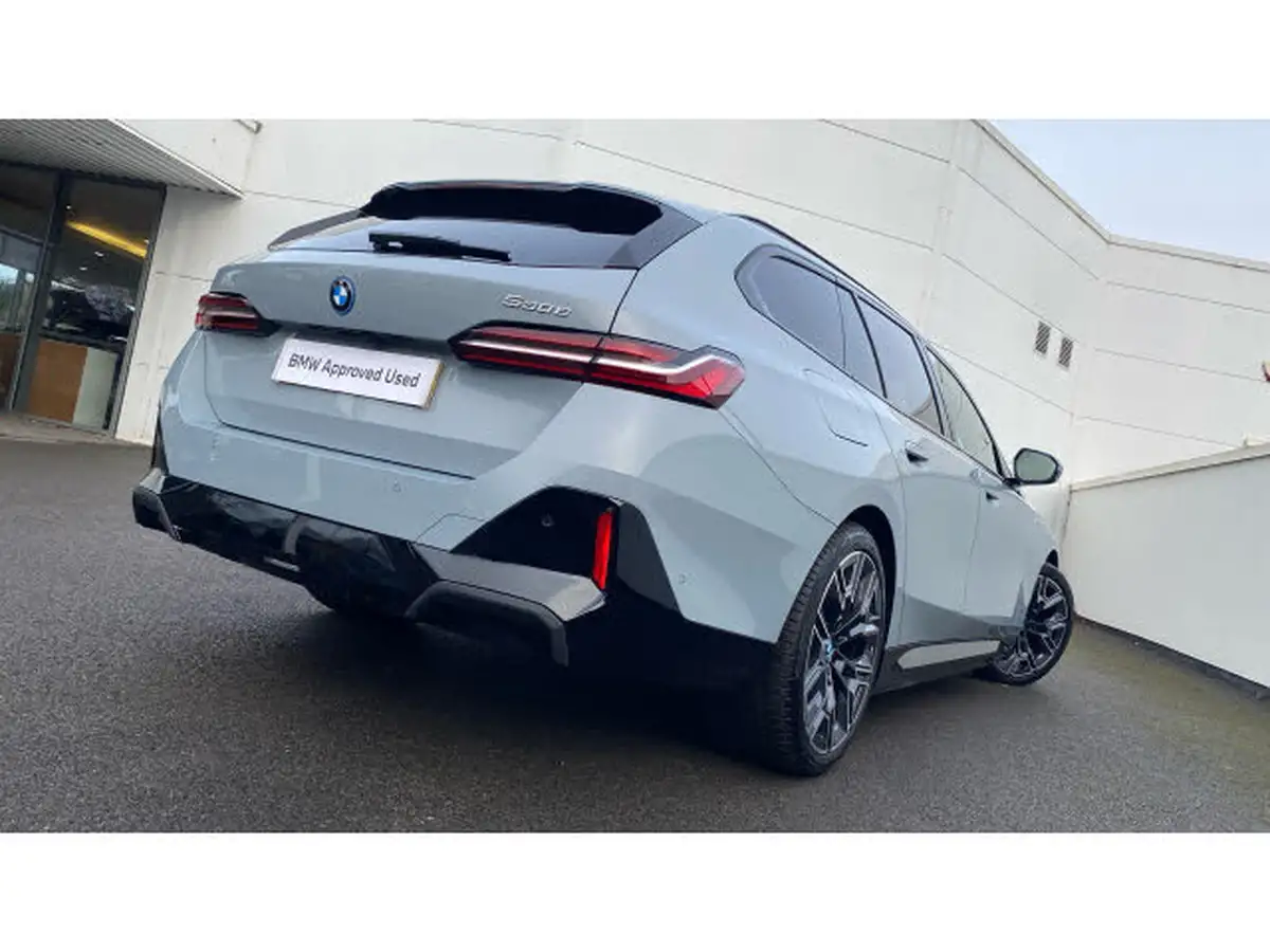 2025-bmw-5-series-20-530e-m-sport-touring-5d-big-53