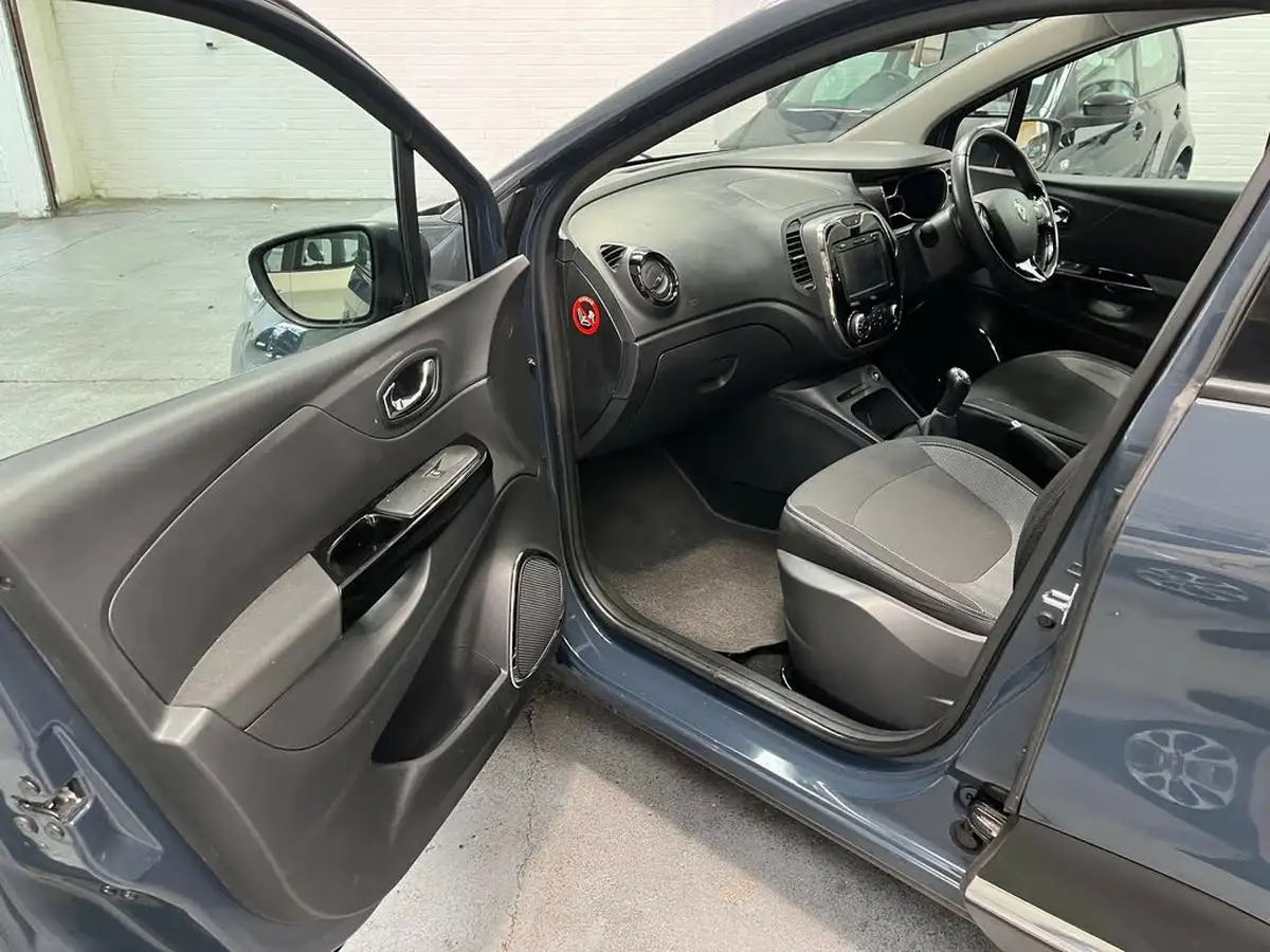 2014-renault-captur-15dci-dynamique-90bhp-energyss-big-18