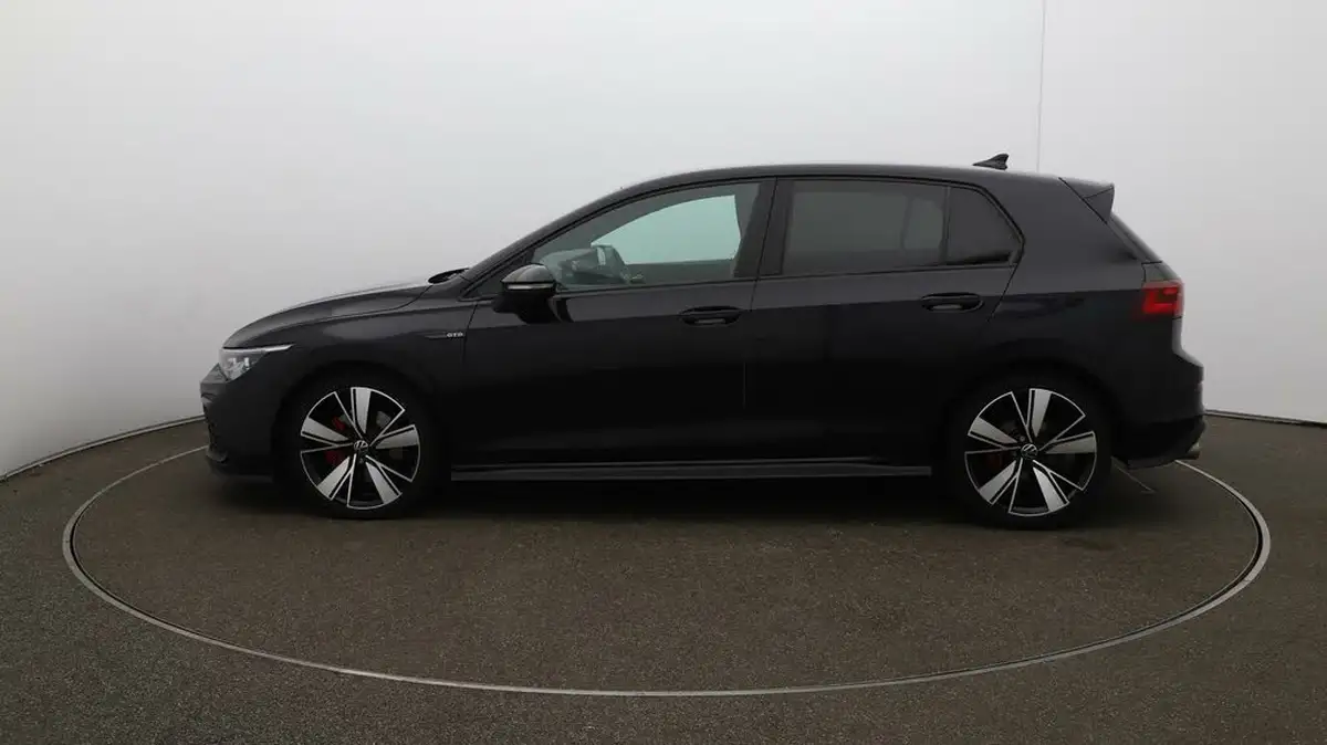 2021-volkswagen-golf-20tdi-gtd-big-57