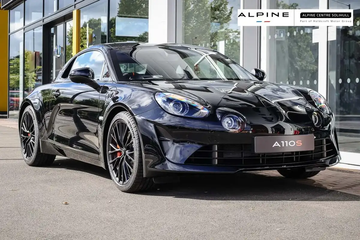 2024-alpine-a110-18-t-s-big-0