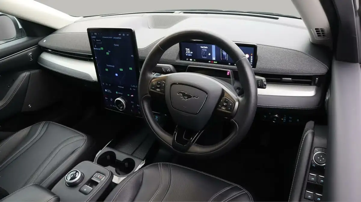 2022-ford-mustang-mach-e-e-extended-range-294ps-big-9