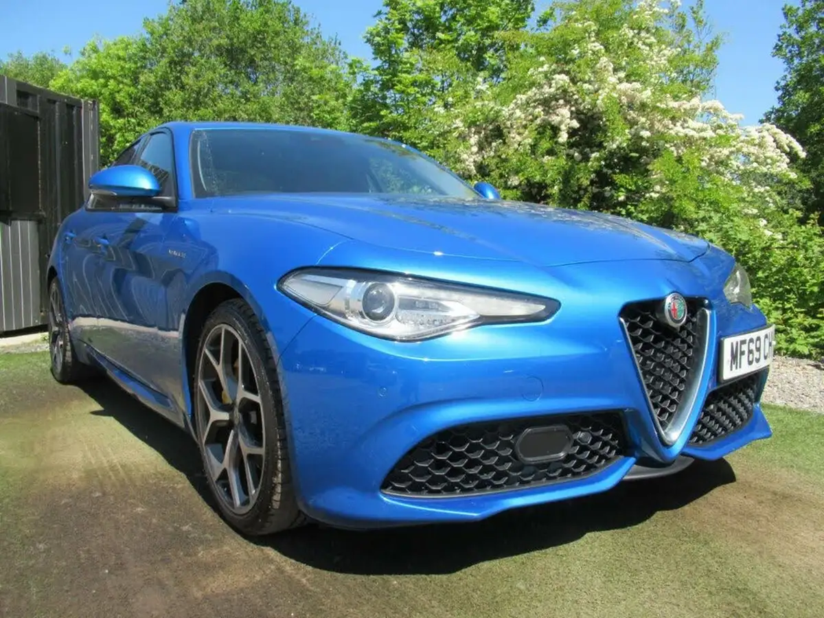 2019-alfa-romeo-giulia-20-veloce-big-17