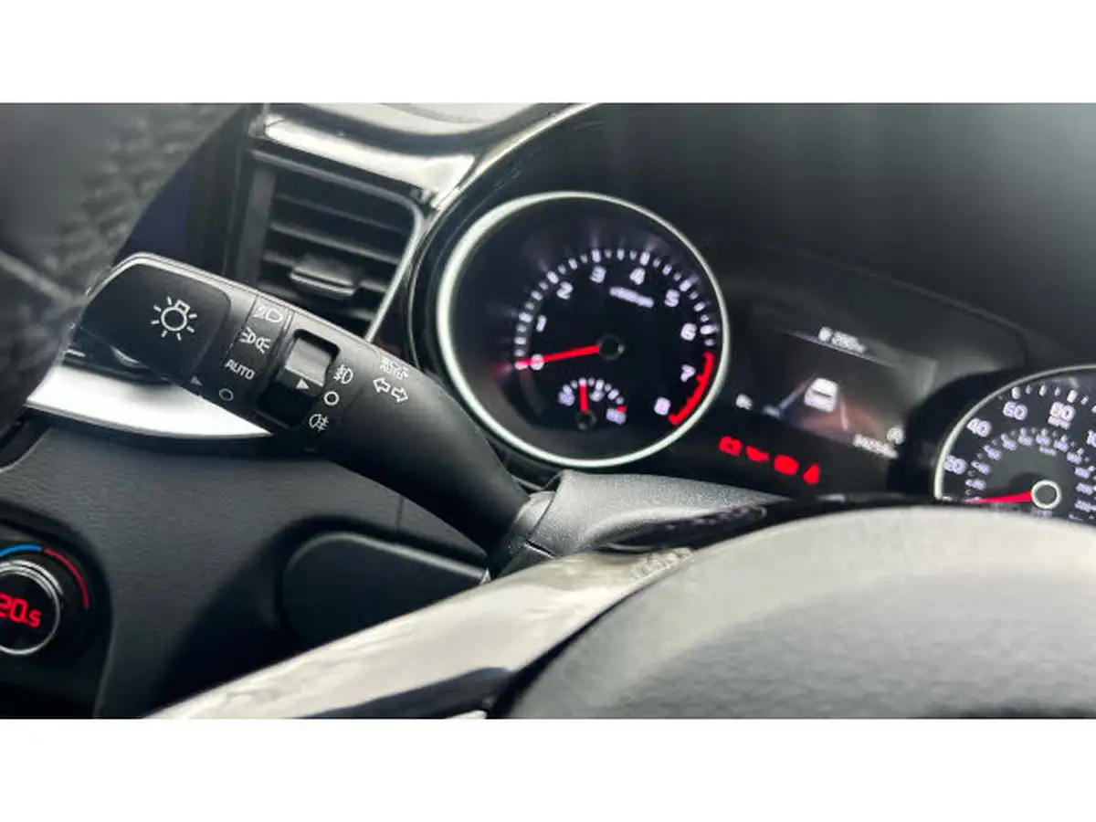2022-kia-ceed-15-t-gdi-3-sportswagon-big-37
