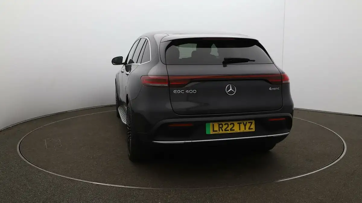 2022-mercedes-benz-eqc-e-eqc-400-amg-line-premium-big-55