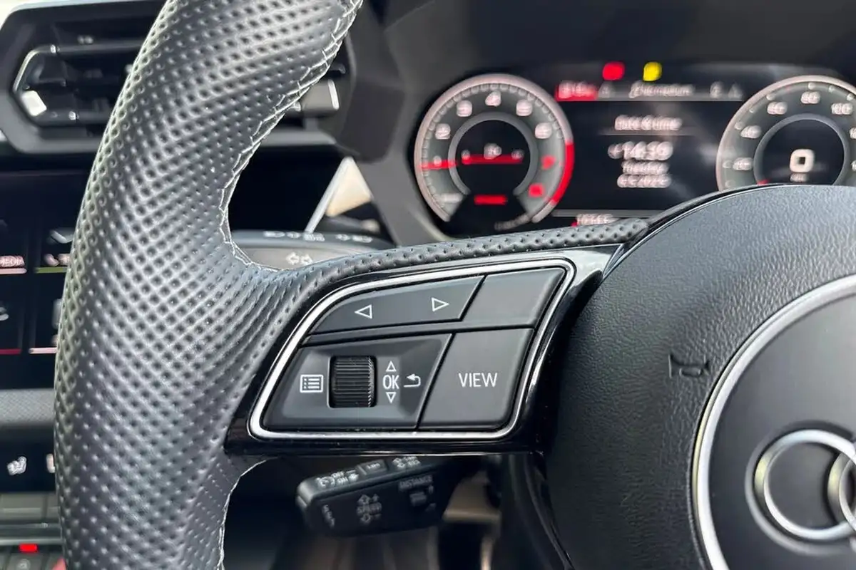 2024-audi-a3-15-35-tfsi-black-edition-saloon-4d-big-25