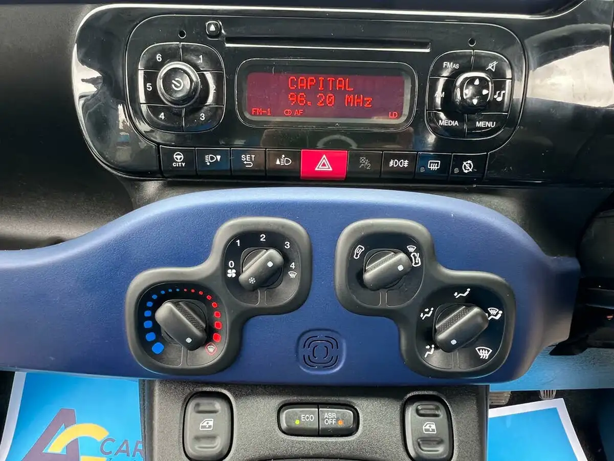 2015-fiat-panda-09-lounge-big-17