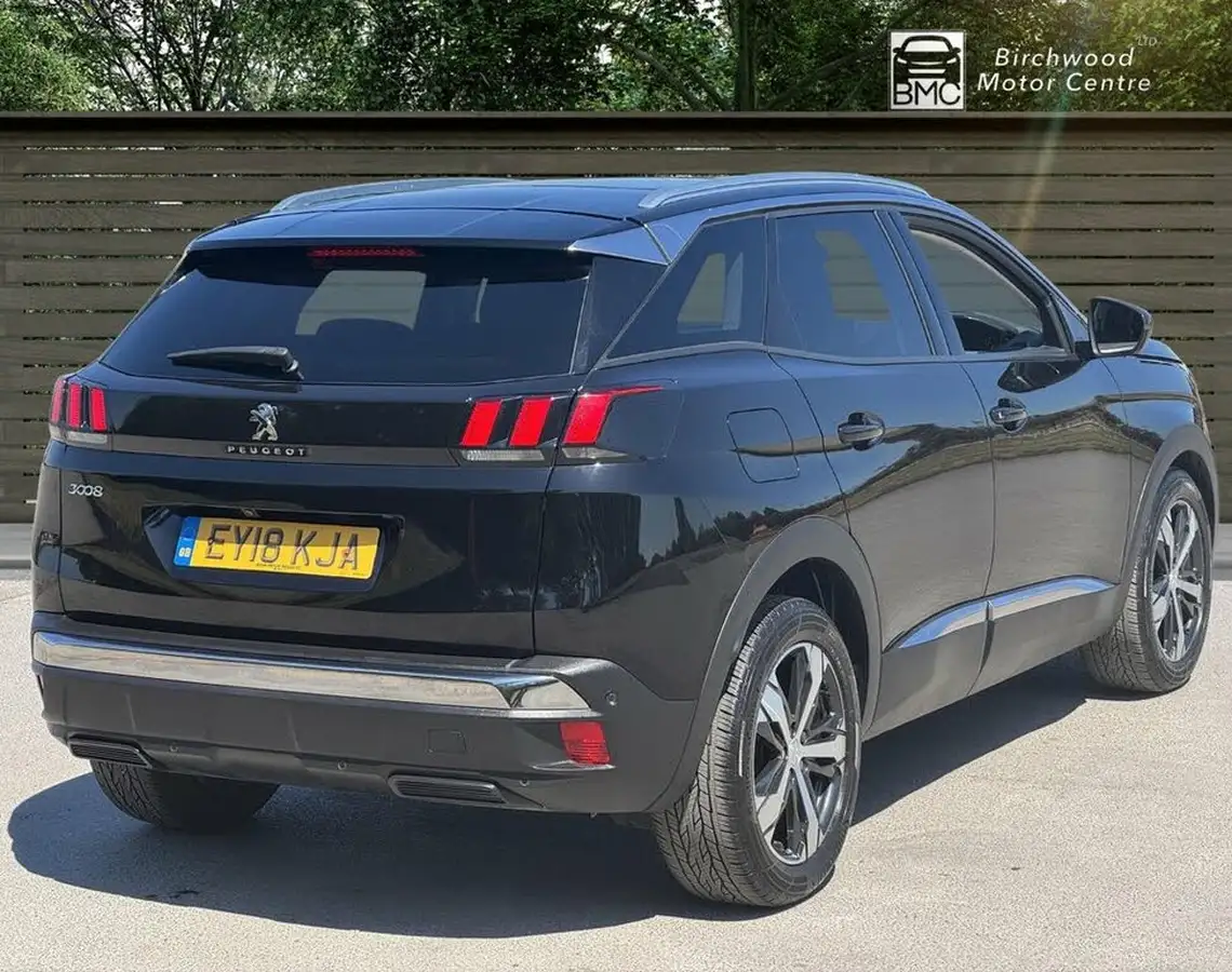 2018-peugeot-3008-suv-12-puretech-allure-eat6-big-6