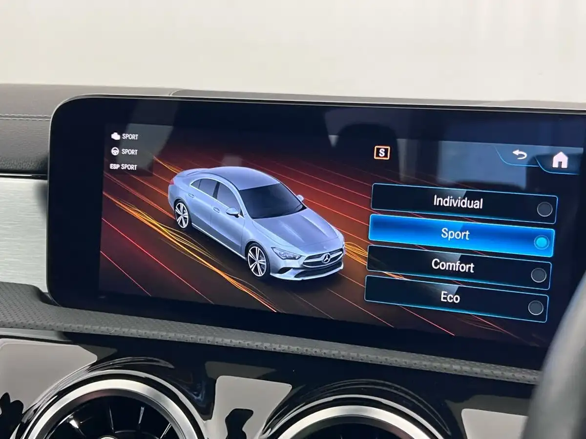 2021-mercedes-benz-cla-13-cla-200-amg-line-coupe-4d-big-21