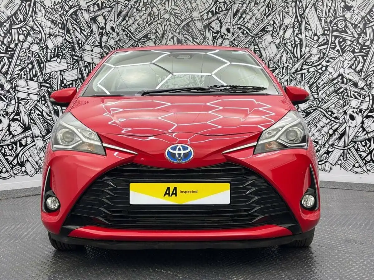 2019-toyota-yaris-15-vvt-i-icon-hybrid-big-4