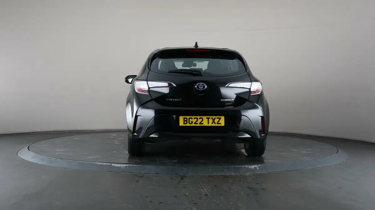 2022-toyota-corolla-18-vvt-i-icon-120bhp-trk-hatchback-5d-big-32