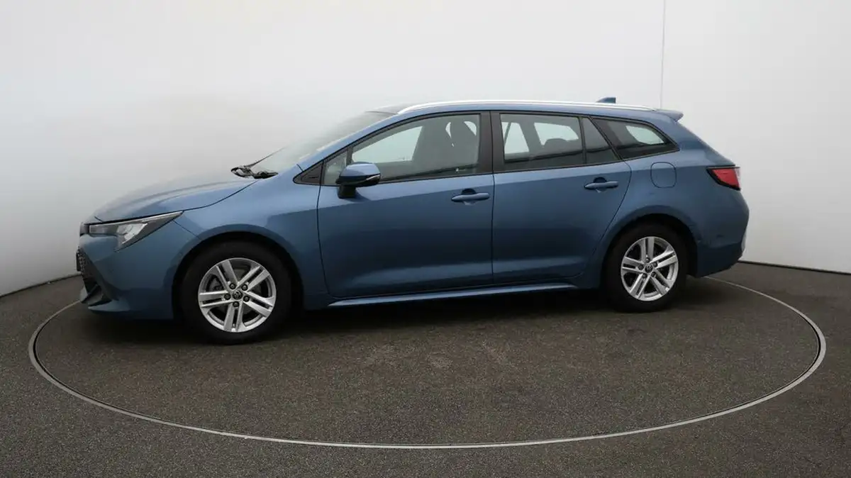 2022-toyota-corolla-18-vvt-i-icon-tech-spare-wheel-touring-sports-5d-big-64