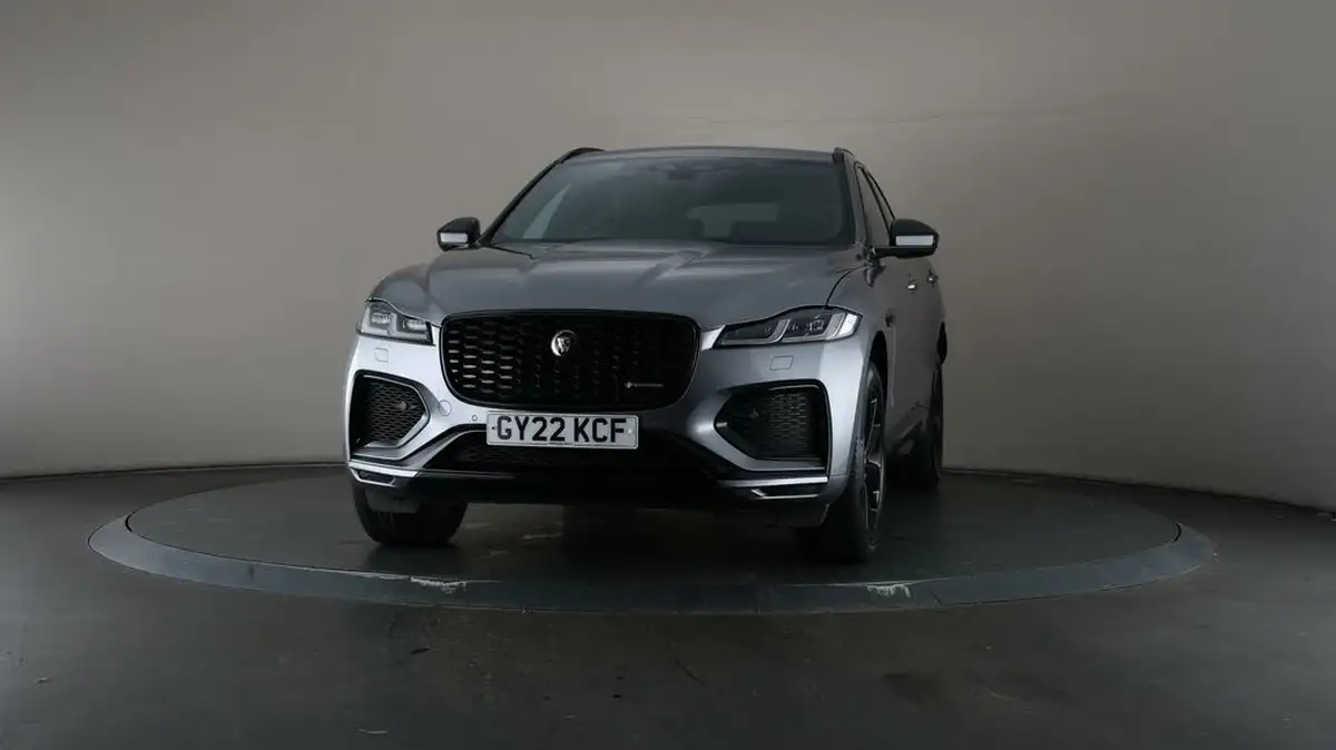 2022-jaguar-f-pace-20-p250-r-dynamic-black-big-48