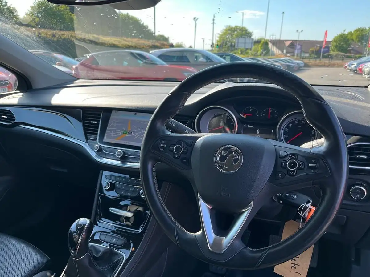 2016-vauxhall-astra-14i-16v-turbo-elite-nav-150ps-hatchback-big-19