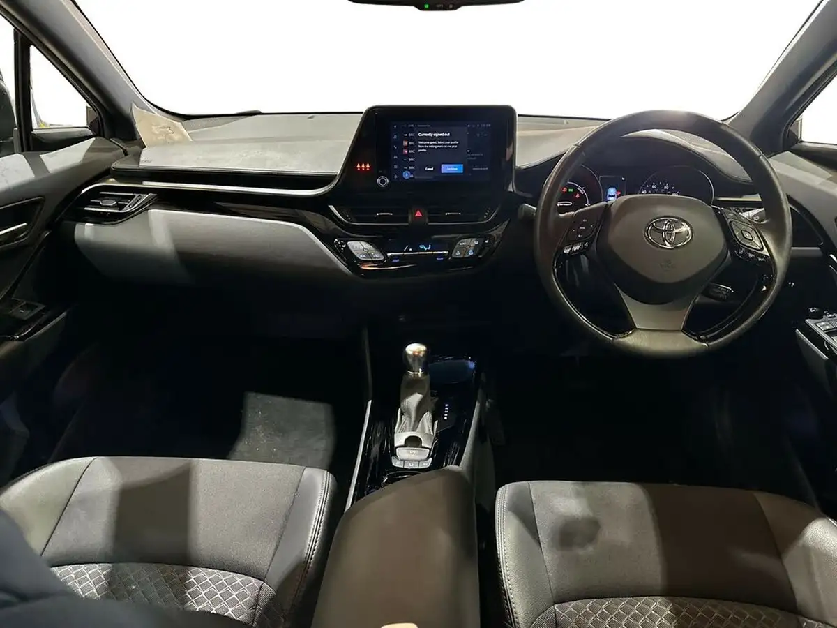 2022-toyota-c-hr-18-vvt-i-design-big-8
