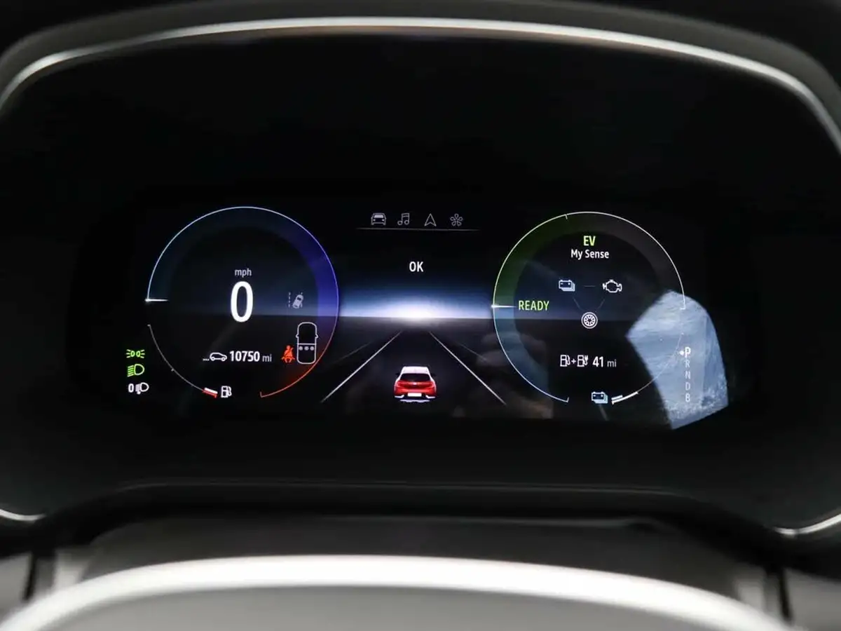 2023-renault-captur-16-techno-160ps-plug-in-big-10