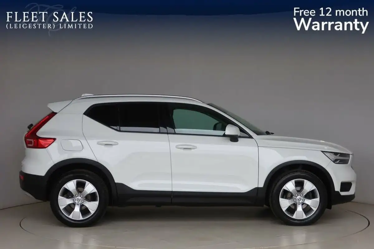 2021-volvo-xc40-15-t3-momentum-161bhp-big-1