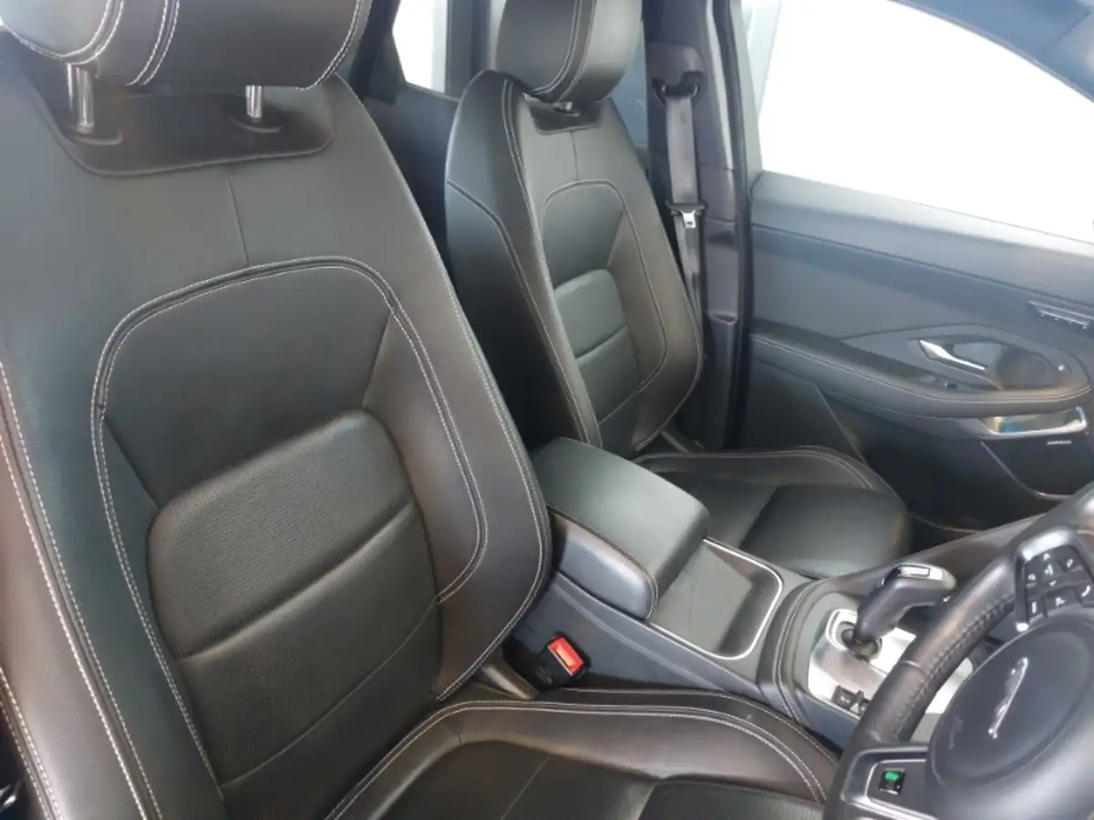 2019-jaguar-e-pace-20-i4d-r-dynamic-se-180ps-awd-auto-big-10